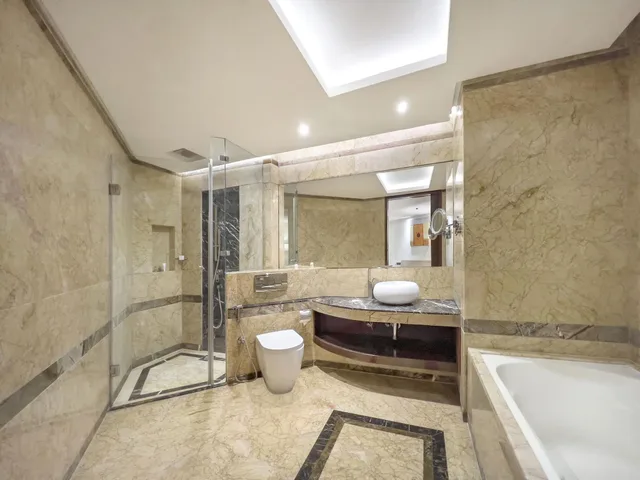جناح تنفيذي، Radisson Blu Hotel Kaushambi Delhi Ncr 2/3