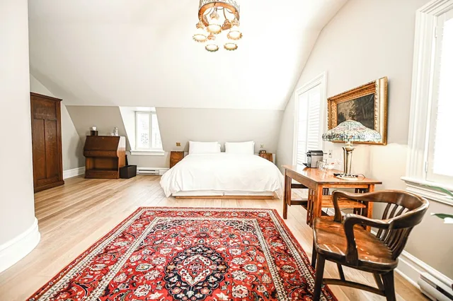 غرفة سوبيريور بسرير كينج بإطلالة على الجبل في الملحق، Stonehaven Le Manoir 1/2