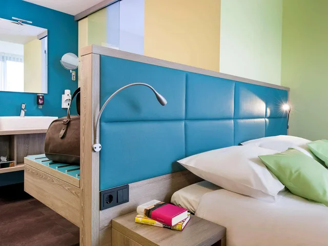 غرفة بسريرين منفصلين، Ibis Styles Nagold Schwarzwald 6/10
