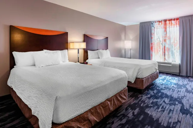غرفة، Fairfield Inn Suites Columbus 3/5
