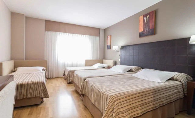 غرفة ثلاثية، HOTEL RESTAURANTE EL PATIO 3/5