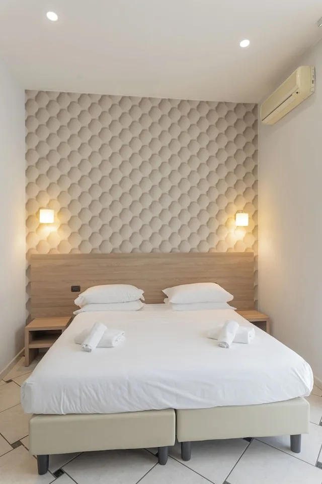 غرفة قياسية رباعية بسرير كوين وسريرين منفصلين، Garibaldi Suite 10/10