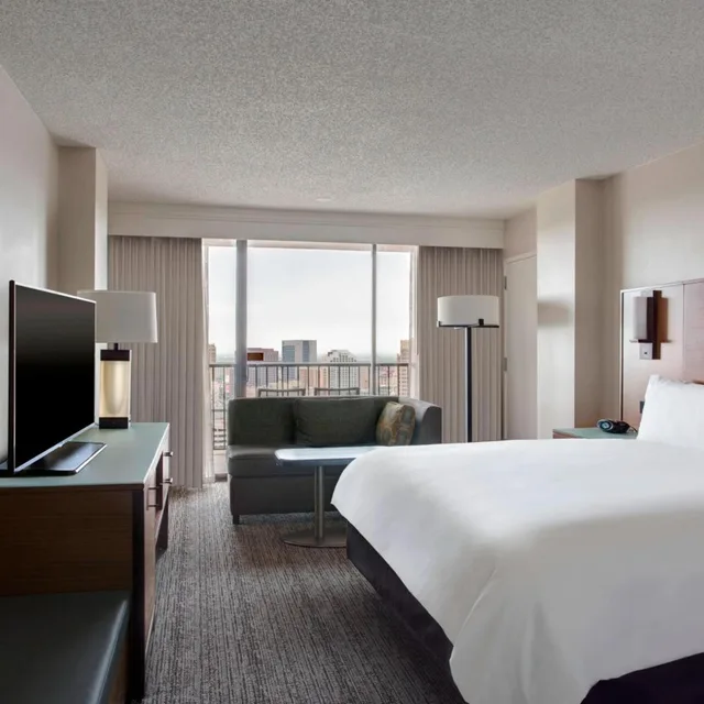 Room, King or Double Bed, Water View, San Antonio Marriott Riverwalk Hotel 1/2