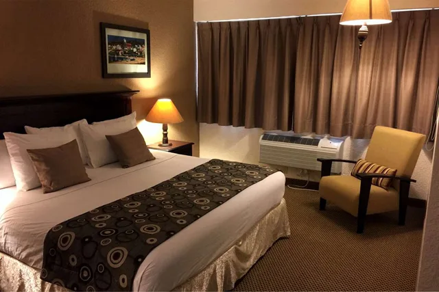 غرفة بسرير كينج، BEST WESTERN POSADA DEL RIO 2/5