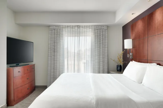 جناح بغرفتي نوم، Residence Inn Jackson 1/6