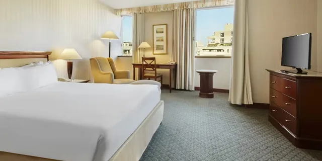 غرفة ديلوكس مع سرير إضافي، Occidental Paris Levallois 2/2