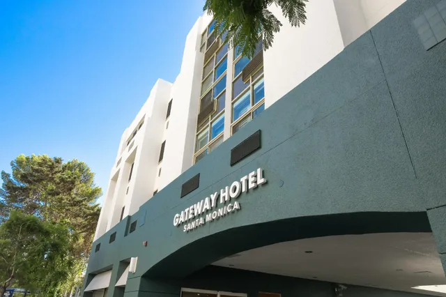 غرفة قياسية بسرير مزدوج أو سريرين منفصلين، Gateway Hotel Santa Monica 1/1