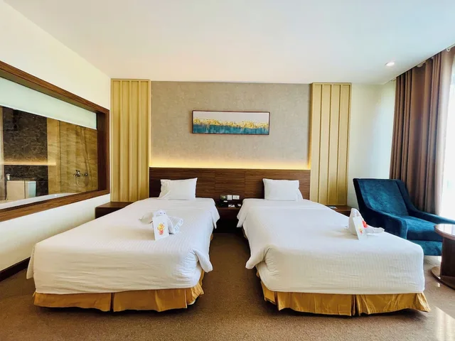غرفة ديلوكس بسريرين منفصلين بغرفة نوم واحدة، Muong Thanh Grand Quang Tri Hotel 7/10