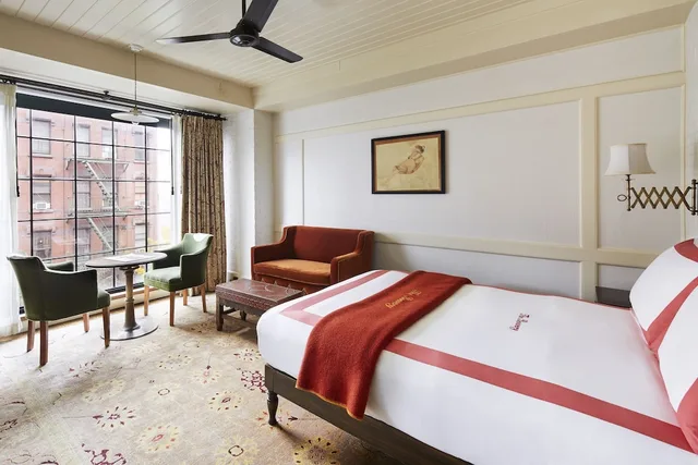 Superior, Queen Bed, City View, The Bowery Hotel 1/2
