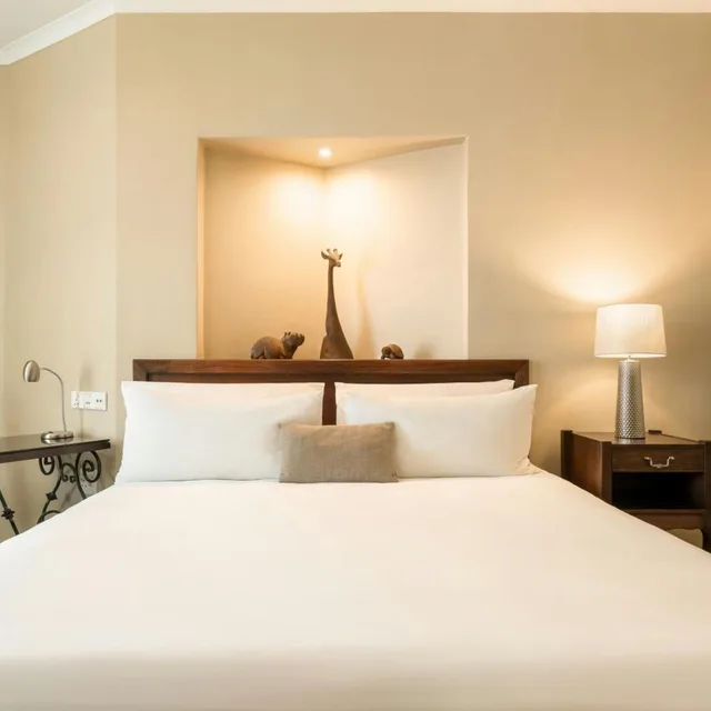 غرفة بسرير كينج، Protea Hotel Nelspruit 7/18