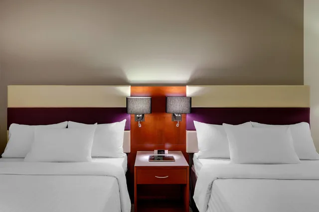غرفة بسريرين منفصلين، Courtyard by Marriott Zurich North 4/8