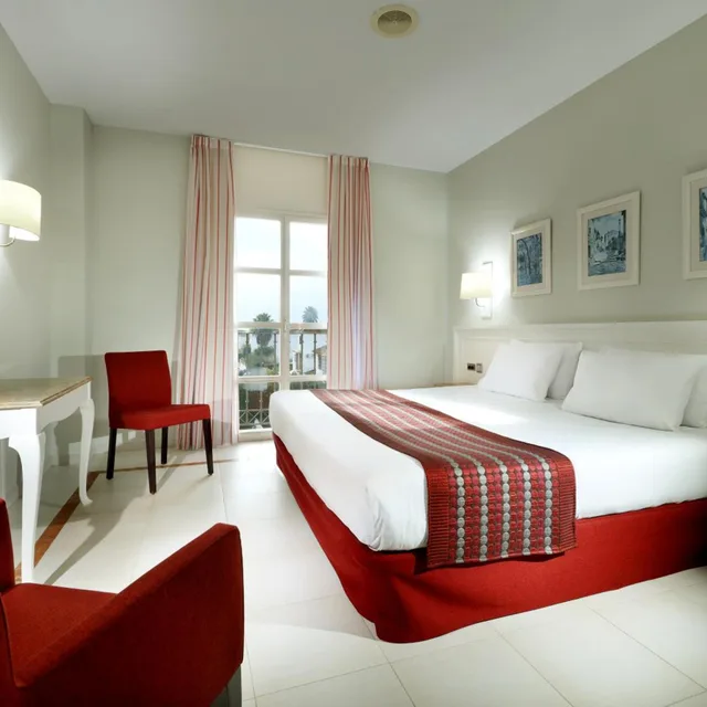 غرفة ثلاثية بسرير فردي، EXE GRAN HOTEL SOLUCAR 2/6