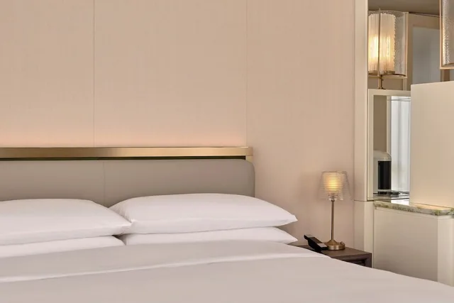 غرفة كلاسيكية بسرير فردي، Regent Shanghai On The Bund 2/6