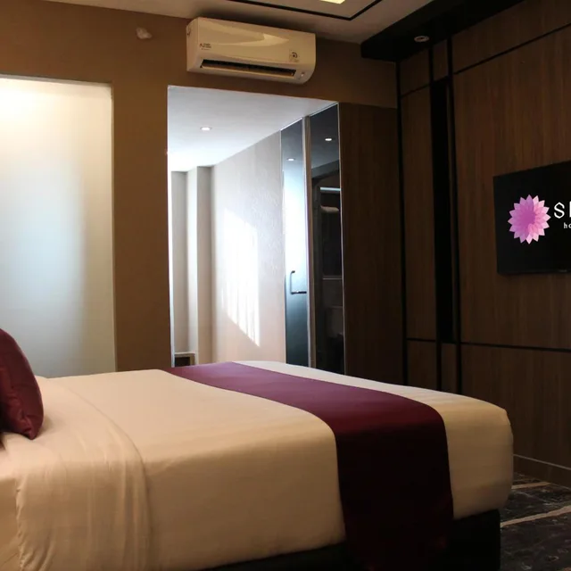 جناح رئاسي، Shakti Hotel 5/10