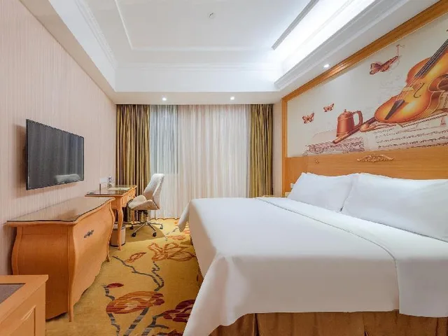 1 Bedroom, Superior, Single Bed, Vienna Hotel (Guangzhou South Railway Station Hanxi Changlong Scenic Spot) 1/1
