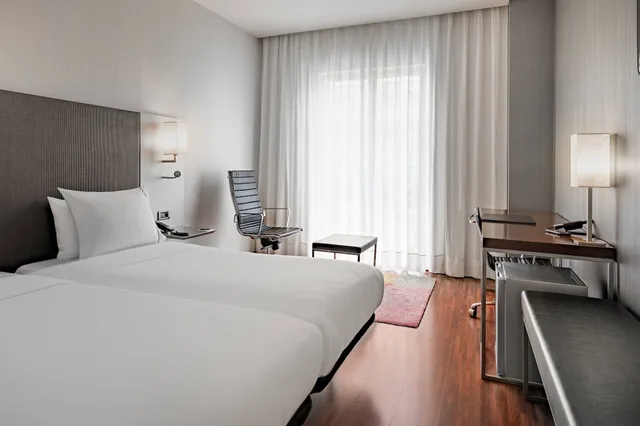 غرفة قياسية بسريرين منفصلين، AC Hotel Burgos by Marriott 1/4