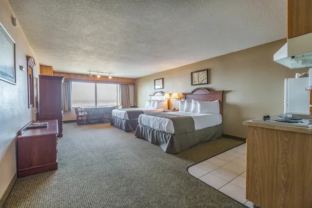 غرفة بسريرين كوين بإطلالة على البحر، Ebb Tide Oceanfront Inn 5/7