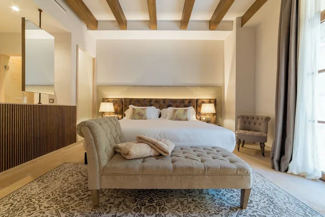 غرفة بسرير كينج، Hotel Creu de Tau Art and Spa - Adults Only 1/4