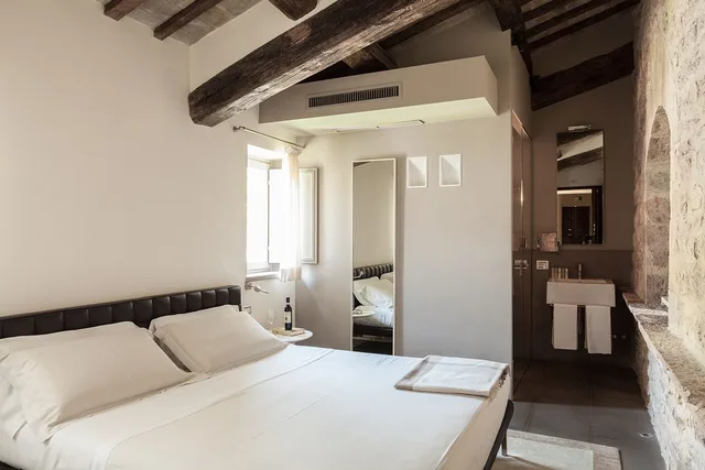 غرفة ديلوكس مفردة بسرير مزدوج، Nun Relais And Spa Museum 3/7