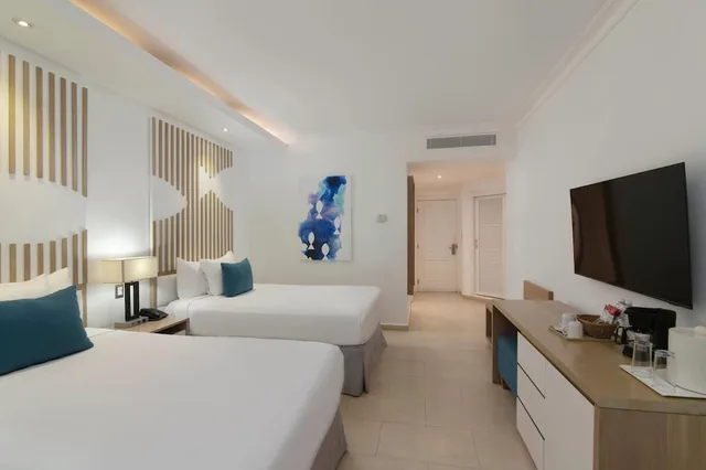 غرفة كلوب بسريرين مزدوجين بإطلالة على البحر، Wyndham Alltra Samana All Inclusive Resort 3/5