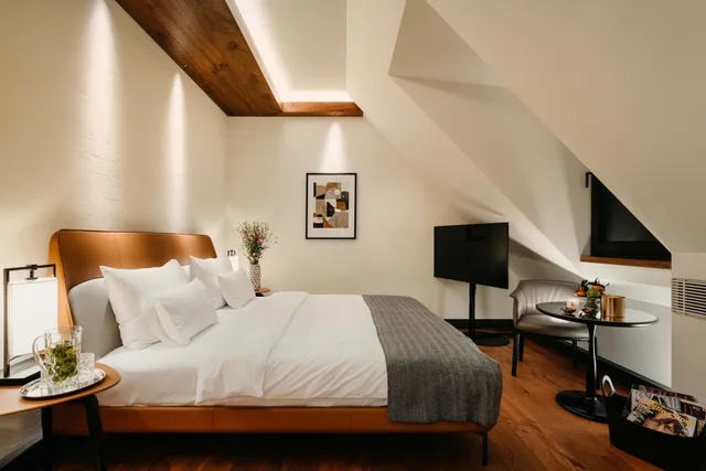 غرفة كلاسيكية بسرير كينج، DO & CO Hotel Munchen 2/4