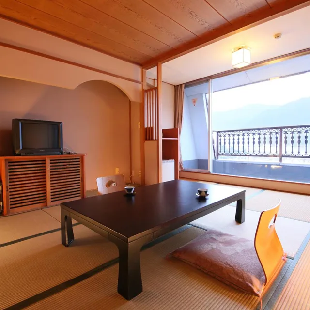 Japanese, Twin Beds, Lake View, Lakeland Hotel Mizunosato 1/7