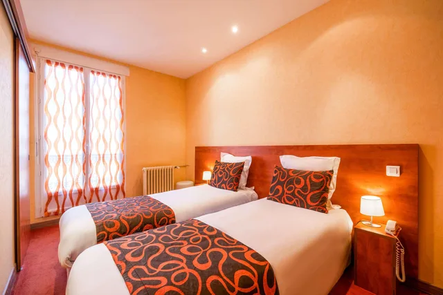 غرفة قياسية بسريرين منفصلين، The Originals City Hotel Regina, Perigueux 1/2