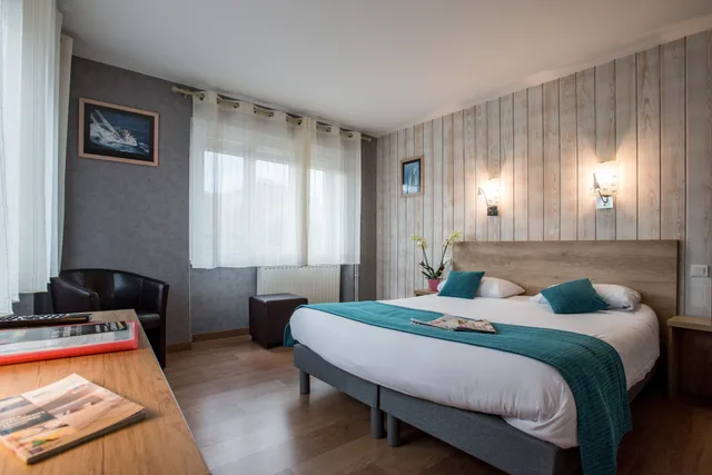 غرفة بسرير كوين، Hotel Des Halles 6/9