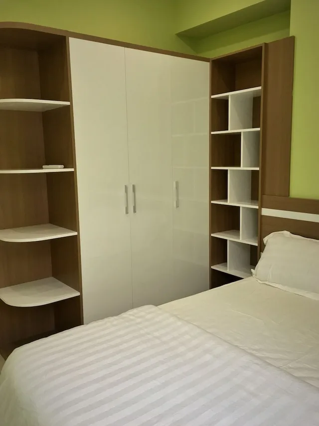 شقة عائلية بغرفتي نوم مع أريكة، Seaview Front Apartment 1/8