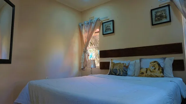 2 Bedrooms, Family, House, Double and Twin Beds, Pool View، Tasha Lodge 2/10