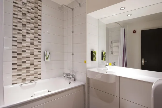 غرفة قياسية بسرير مزدوج، Premier Inn Beverley Town Centre hotel 2/2