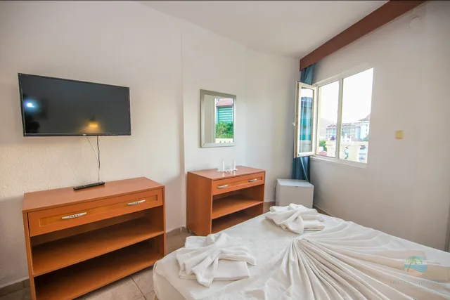 Standard, Double Bed, Private Hotel 2/2