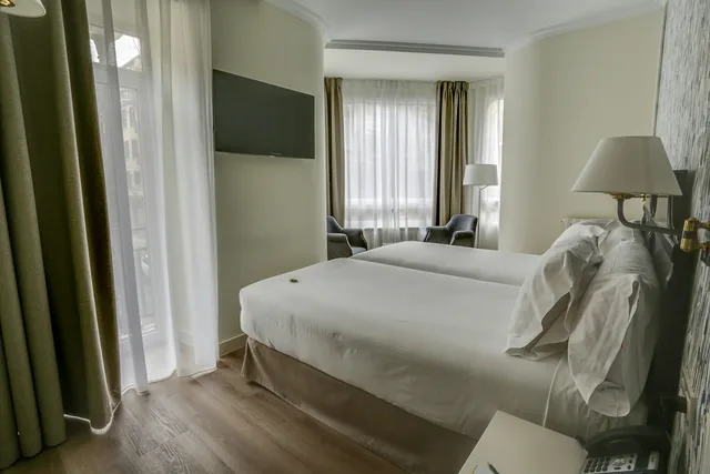 غرفة سوبيريور بسريرين منفصلين، Sercotel Europa San Sebastian 2/5
