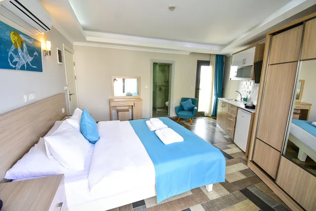 Studio, Double Bed, Sea View, M Suite Hotel 5/10