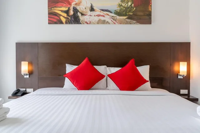 غرفة بسرير مزدوج بإطلالة جزئية على البحر، Rodina Beach Hotel 5/10