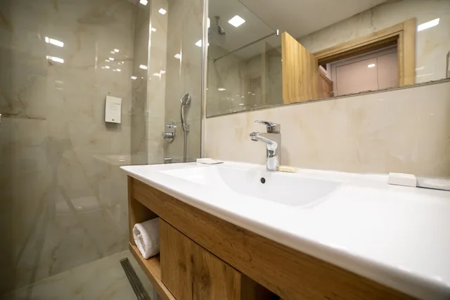 غرفة كومفورت بسرير كوين، Mark Hotel Belgrade 2/2