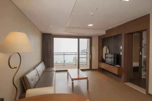 Sunset, Deluxe, Suite, Triple, Ocean View، SONO BELLE BYEONSAN 1/3