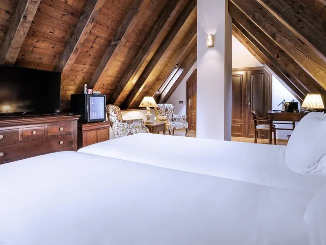 جناح بسرير كينج مع أريكة، Hotel de Tredos Baqueira Affiliated by Melia 4/7