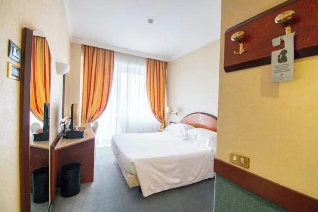 Superior, Twin Beds, Hotel Excelsior San Marco 3/6
