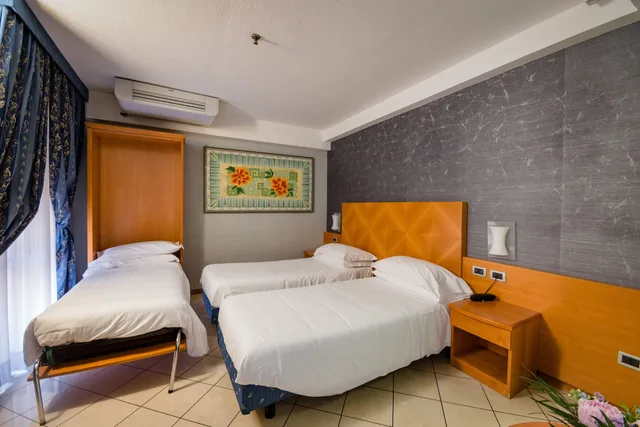 غرفة قياسية ثلاثية بثلاثة أسرّة، Albergo Centrale Bologna 6/10