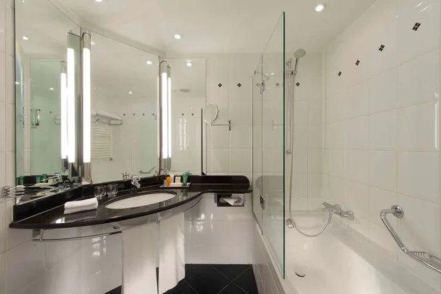 Executive, King Bed, Dome View, Lounge Access، Hilton Berlin 5/8