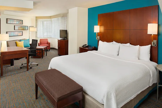 جناح بسرير كينج بغرفة نوم واحدة مع أريكة، Residence Inn White Plains Westchester County 3/7