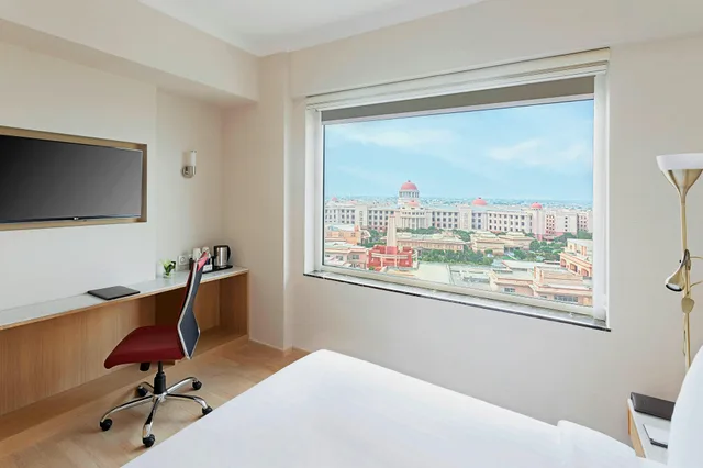 Suite, Fairfield By Marriott Lucknow 1/1
