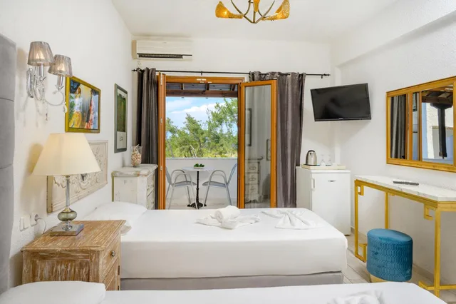 غرفة سوبيريور رباعية، Leandros Hotel 1/10