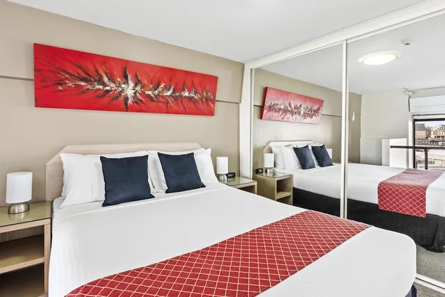 شقة بسرير كوين مع أريكة بمطبخ، Metro Apartments On Darling Harbour Sydney 1/10