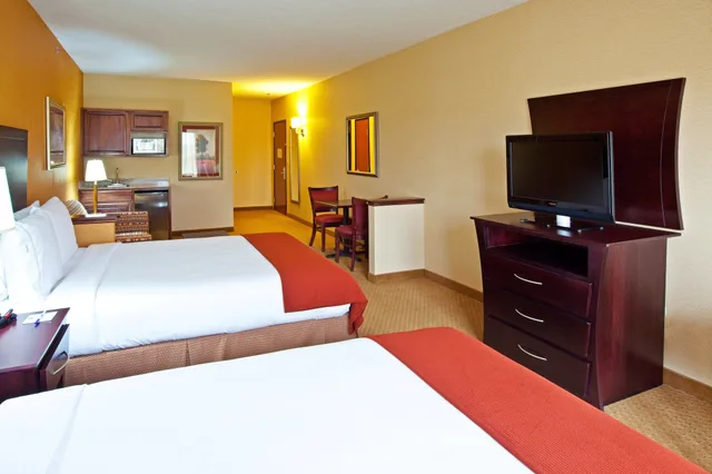 غرفة قياسية بسريرين كوين، Holiday Inn Express Hotel Suites Franklin 2/5