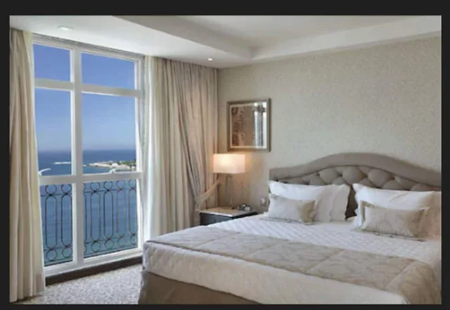جناح تنفيذي بسرير كينج، Miramar by Windsor Copacabana 1/4