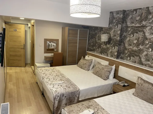 Room, Triple, 3 Beds, Polanin Hotel Istanbul 5/7