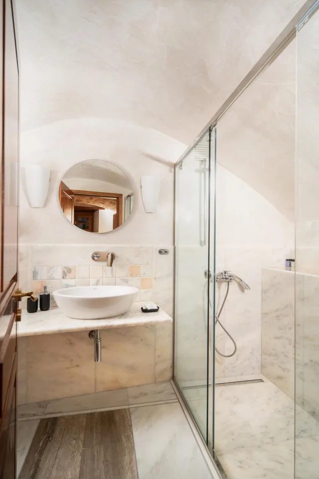 جناح بشرفة، New Malvasia Hotel 4/5