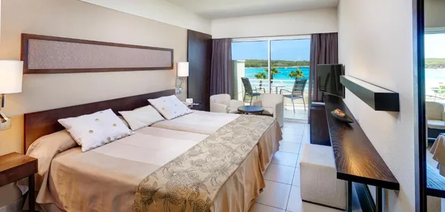 غرفة بريميوم بسرير مزدوج أو سريرين منفصلين، Hipotels Mediterraneo Hotel - Adults Only 1/5